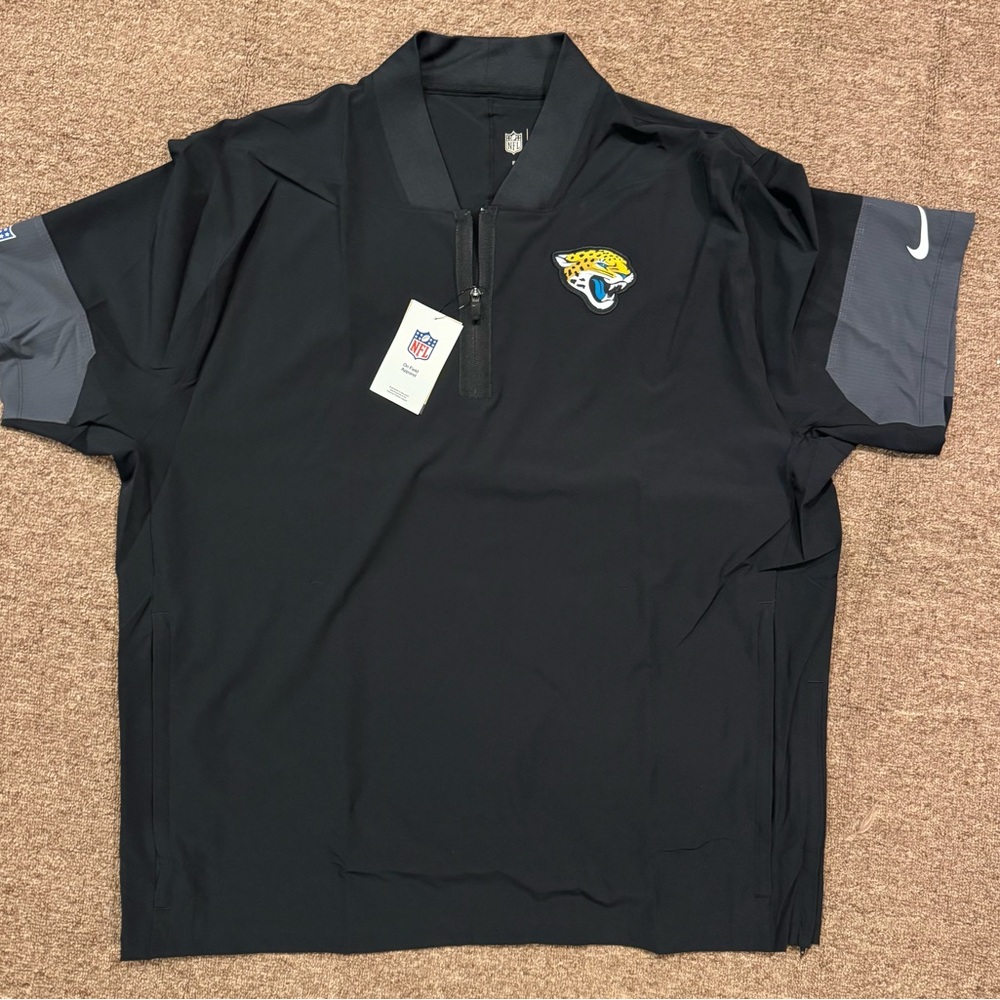 Nike Jacksonville Jaguars Short-Sleeve Sideline Hot Jacket NWT